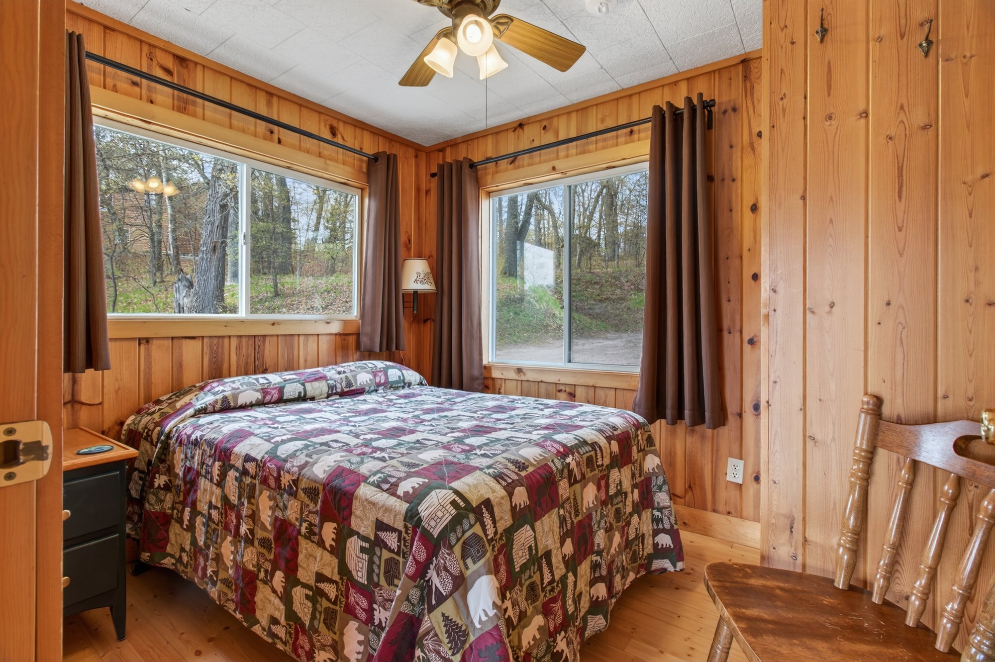 024_Cabin 8 Interior 2 (1)