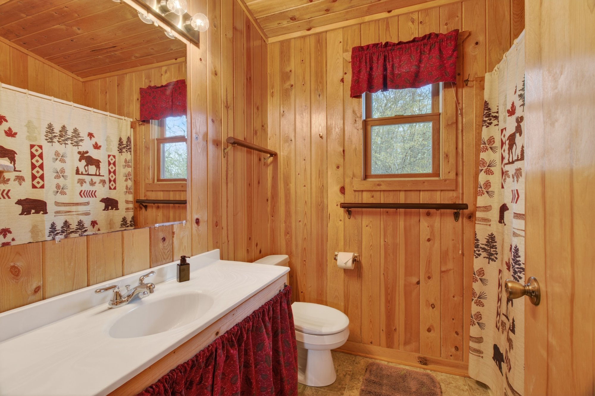 034_Cabin 9 Interior 5 (1)